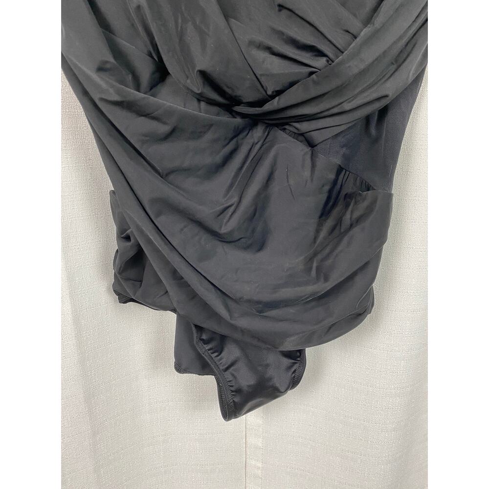 Miraclesuit Black Crossover One Piece Swimsuit Sz.20W NWOT - Picture 8 of 16